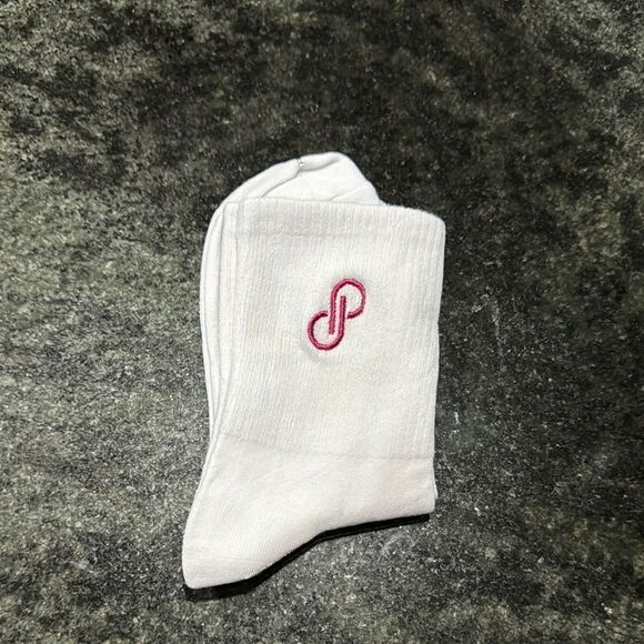 White poshmark socks - Picture 3 of 4